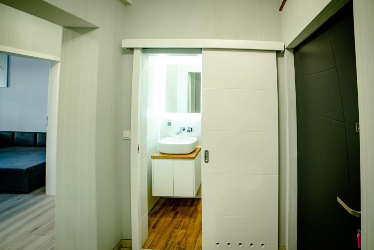 Lofty Apartamenty Namyslow I 외부 사진